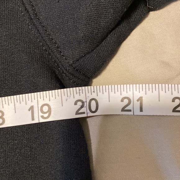 AC/DC Hoodie size small - Picture 6 of 8